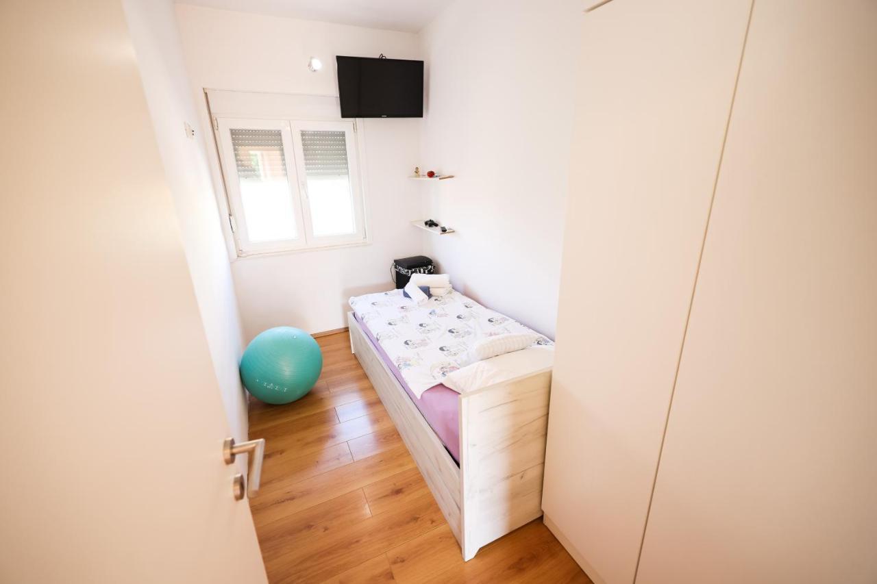 Apartman Heder Zadar Buitenkant foto